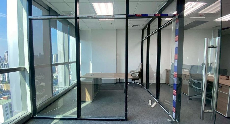 For rent office in Huai Khwang, Bangkok