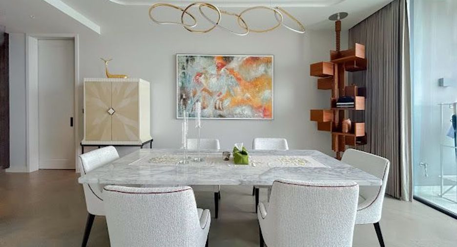 For rent 3 bedrooms condo in Sathon, Bangkok
