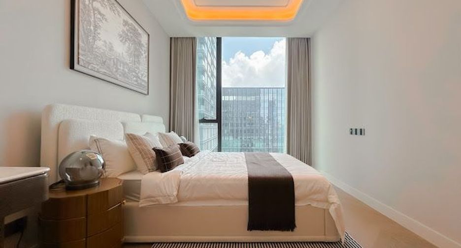For rent 3 bedrooms condo in Sathon, Bangkok