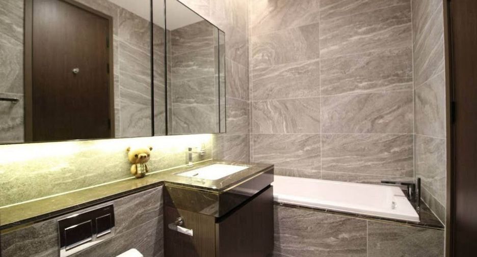 For rent 1 bed condo in Khlong Toei, Bangkok