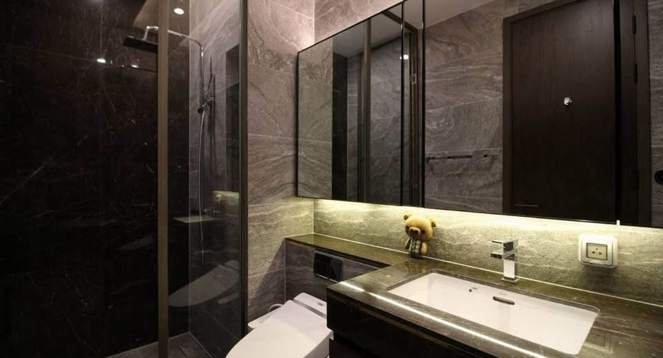 For rent 1 bed condo in Khlong Toei, Bangkok