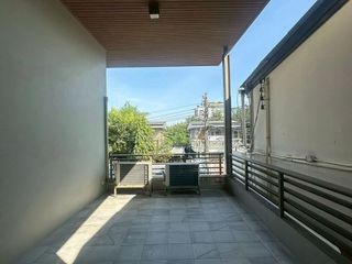 Casa en alquiler de 3 habitaciones en Watthana, Bangkok