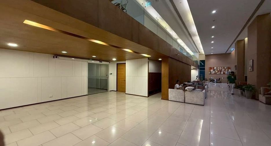 For rent 2 bedrooms condo in Khlong San, Bangkok