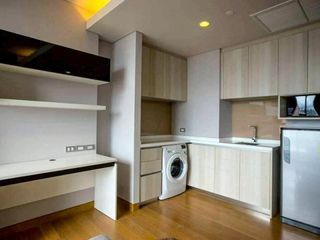 Condo en alquiler de 1 habitaciones en Khlong Toei, Bangkok
