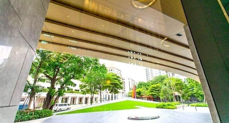 For rent 1 bed condo in Khlong Toei, Bangkok
