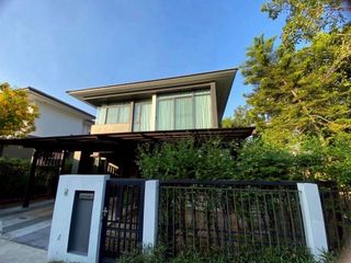 For rent 4 bedrooms house in Bang Kapi, Bangkok