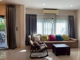 For rent 4 bedrooms house in Bang Kapi, Bangkok