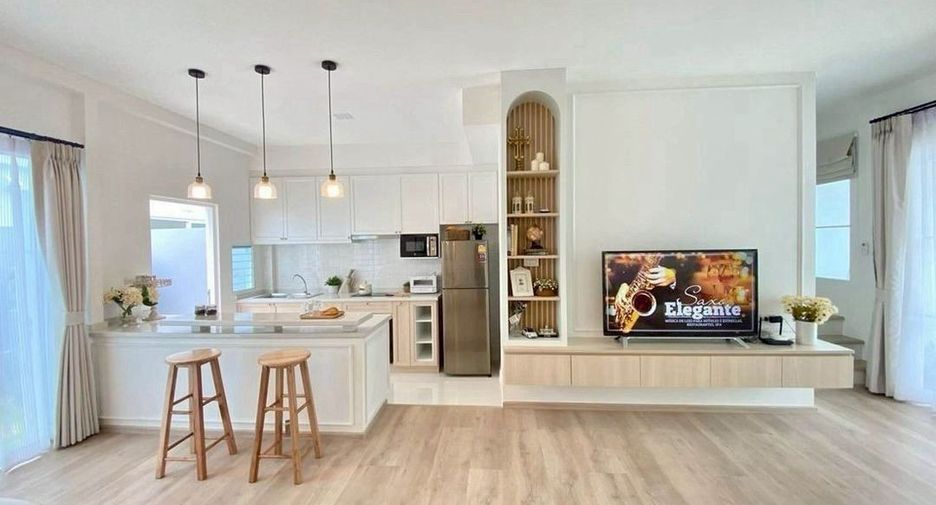 For rent and for sale 3 bedrooms townhouse in Prawet, Bangkok
