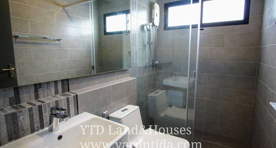 For rent 3 bedrooms house in Bang Phli, Samut Prakan