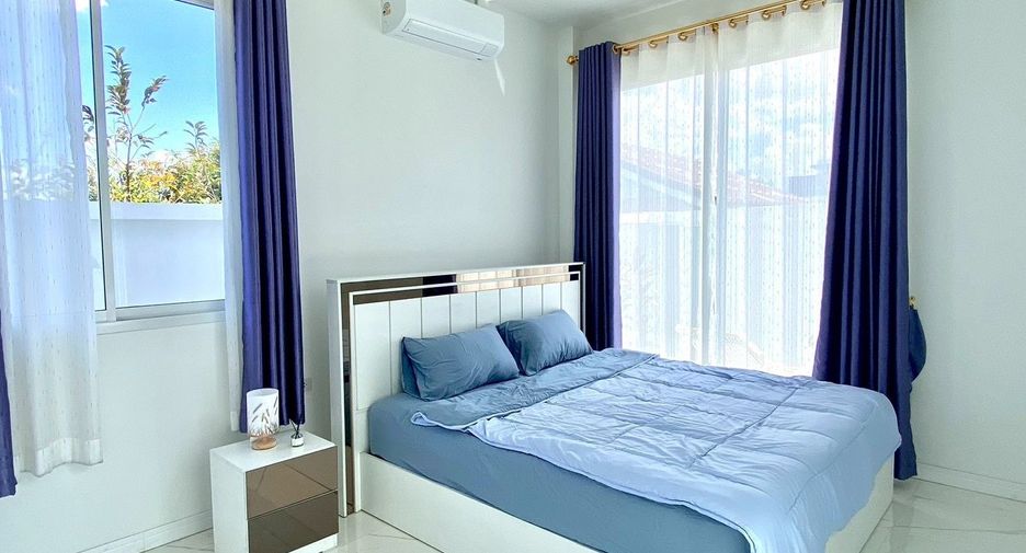 For rent 3 bedrooms villa in East Pattaya, Pattaya