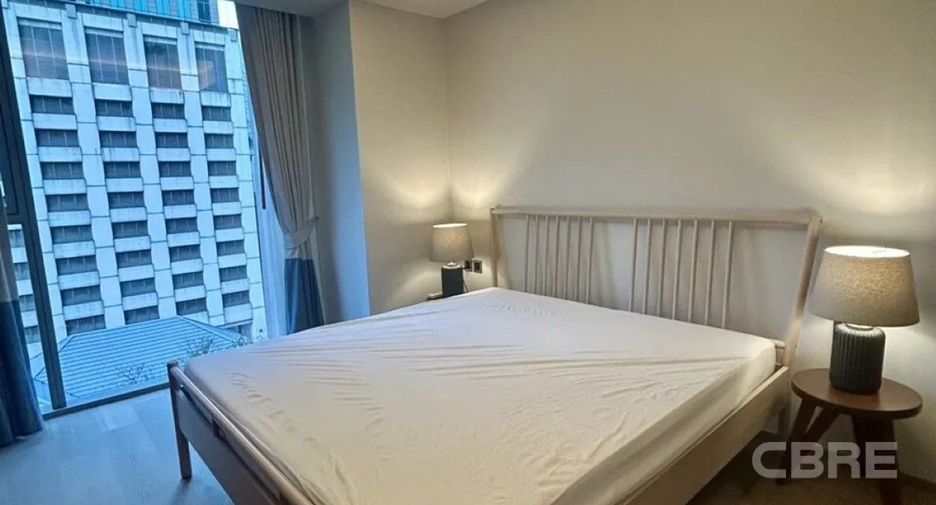 For rent 3 bedrooms condo in Pathum Wan, Bangkok