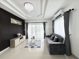 Haus zum Kauf mit 3 Zimmer in Si Racha, Chonburi