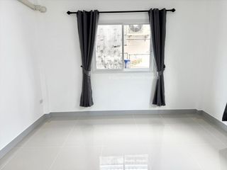 Haus zum Kauf mit 3 Zimmer in Si Racha, Chonburi