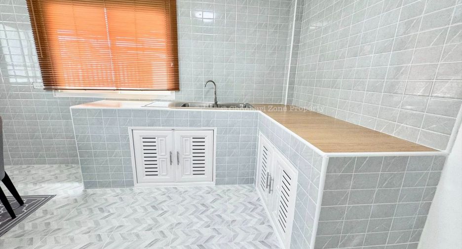 Haus zum Kauf mit 3 Zimmer in Si Racha, Chonburi