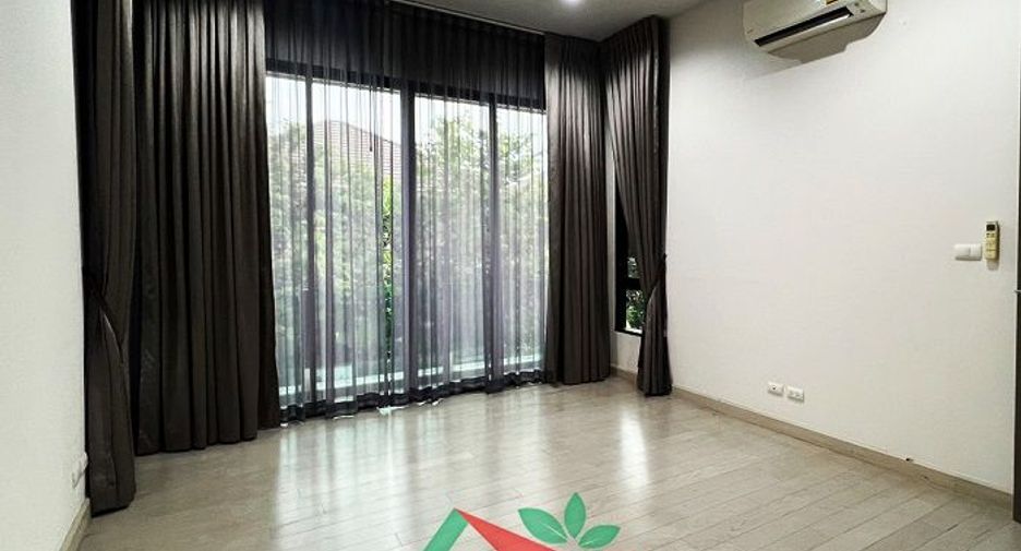 For sale 4 bedrooms house in Bang Bua Thong, Nonthaburi