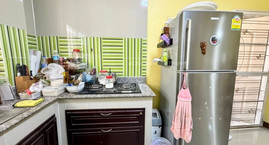 For rent and for sale 4 bedrooms house in Si Racha, Chonburi
