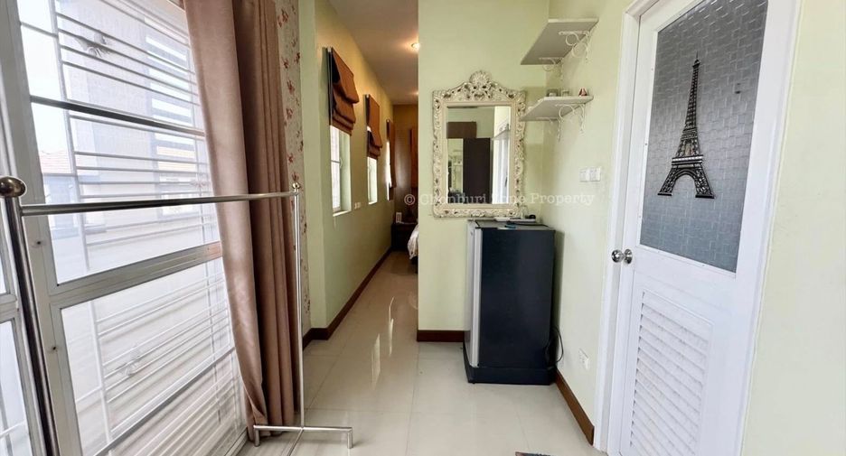 For rent and for sale 4 bedrooms house in Si Racha, Chonburi
