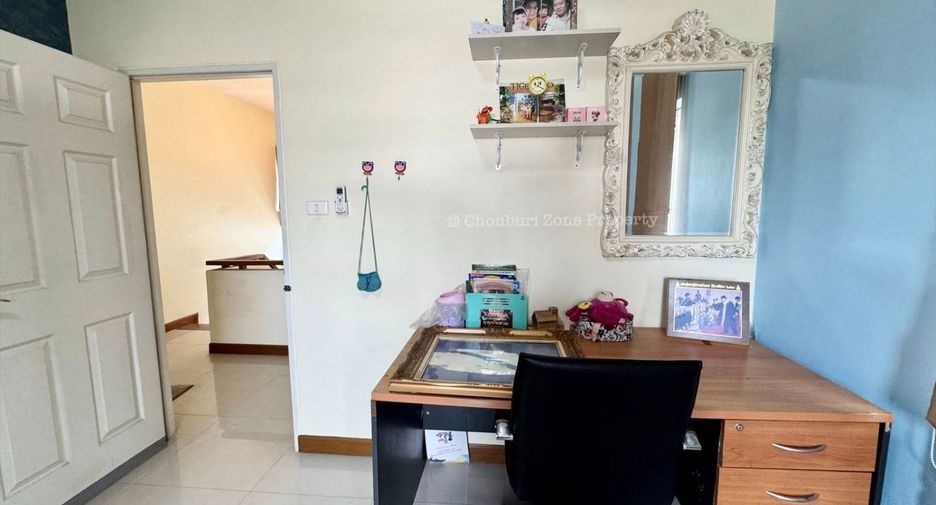 For rent and for sale 4 bedrooms house in Si Racha, Chonburi