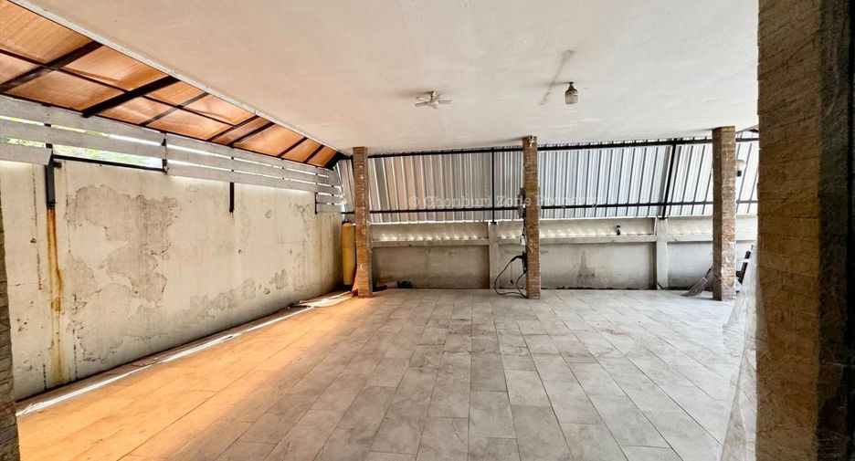 For rent and for sale 4 bedrooms house in Si Racha, Chonburi