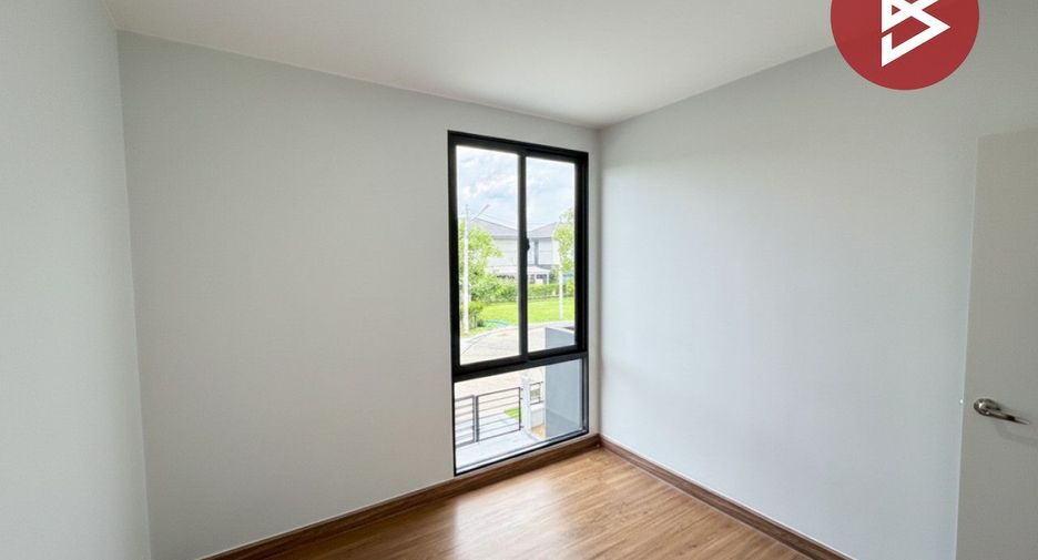 For sale 3 bedrooms house in Nakhon Chai Si, Nakhon Pathom