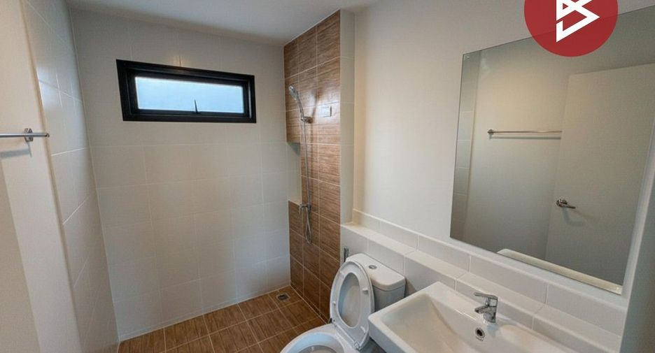 For sale 3 bedrooms house in Nakhon Chai Si, Nakhon Pathom