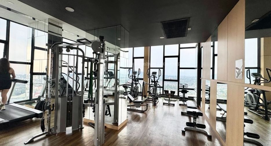 For rent studio condo in Si Racha, Chonburi