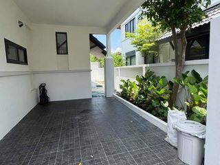 出租 3 卧室 独立屋 在 Si Racha, Chon Buri