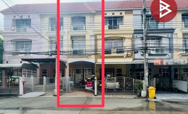 For sale 3 ベッドルーム townhouse in Prawet, Bangkok