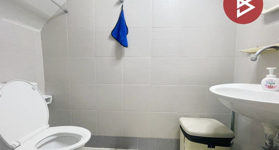 For sale 3 ベッドルーム townhouse in Prawet, Bangkok