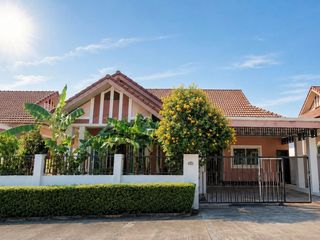出租 3 卧室 独立屋 在 Si Racha, Chon Buri