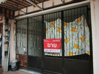 For sale 2 bedrooms townhouse in Ban Bueng, Chonburi