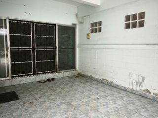 For sale 2 bedrooms townhouse in Ban Bueng, Chonburi