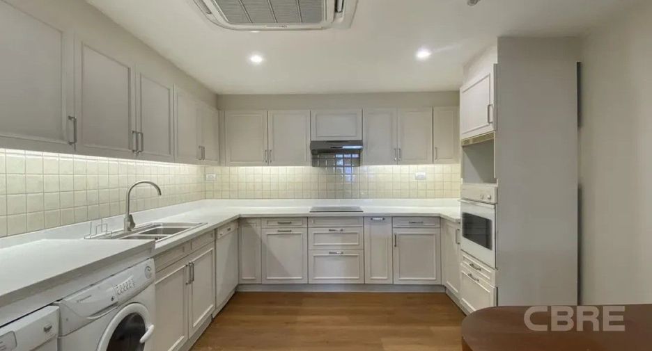 For sale 3 bedrooms condo in Pathum Wan, Bangkok