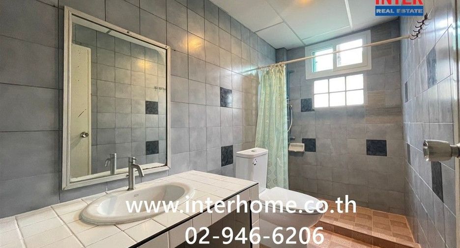 For sale 3 bedrooms house in Don Mueang, Bangkok