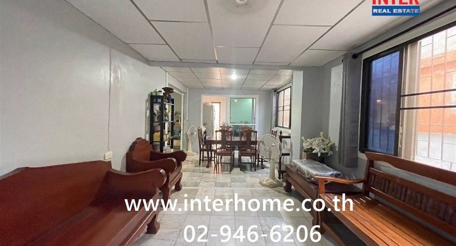 For sale 3 bedrooms house in Don Mueang, Bangkok
