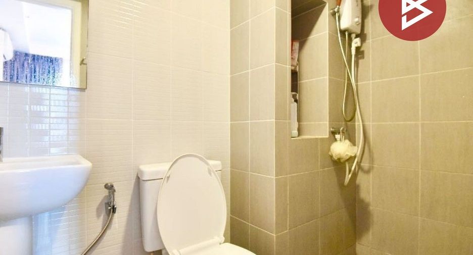 For sale 1 bed condo in Mueang Samut Prakan, Samut Prakan