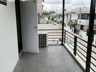 À louer 3 chambres maison à Si Racha, Chonburi