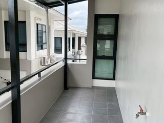 À louer 3 chambres maison à Si Racha, Chonburi