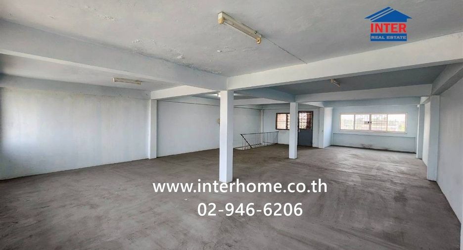 For rent and for sale 4 bedrooms retail Space in Bang Bon, Bangkok