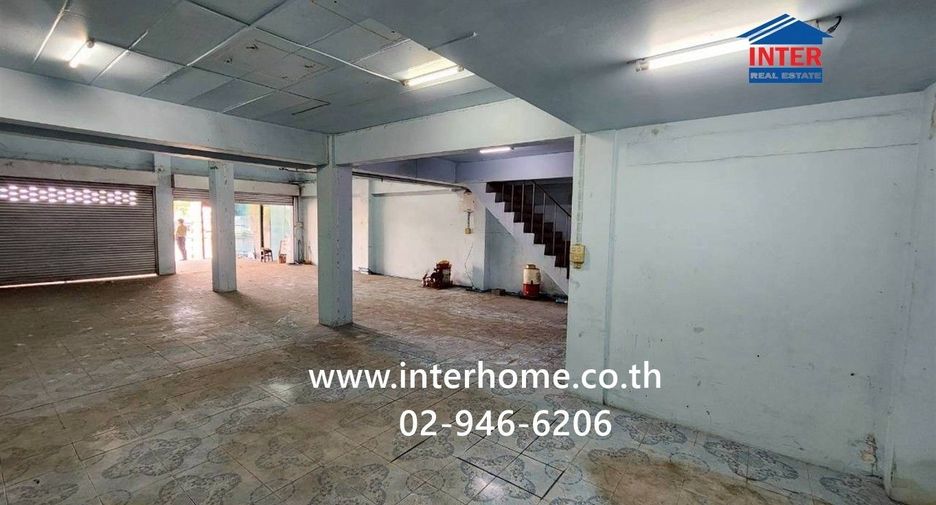 For rent and for sale 4 bedrooms retail Space in Bang Bon, Bangkok