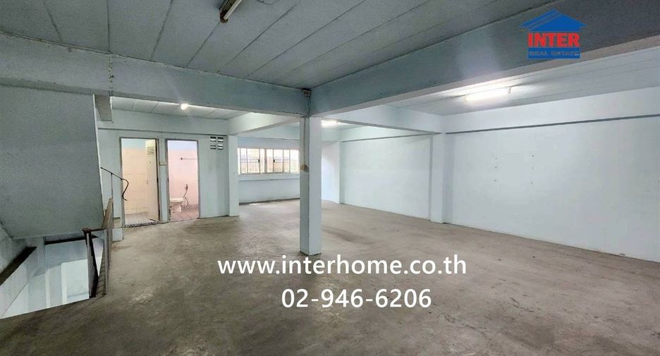 For rent and for sale 4 bedrooms retail Space in Bang Bon, Bangkok
