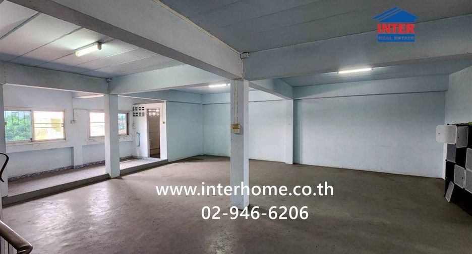 For rent and for sale 4 bedrooms retail Space in Bang Bon, Bangkok