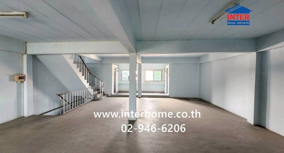 For rent and for sale 4 bedrooms retail Space in Bang Bon, Bangkok