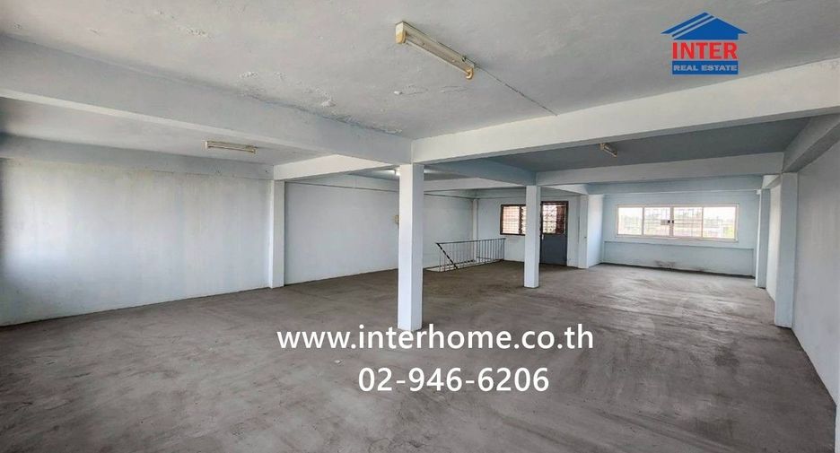 For rent and for sale 4 bedrooms retail Space in Bang Bon, Bangkok