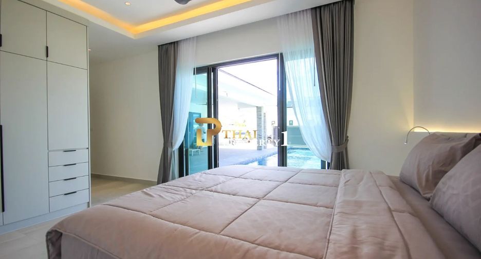 For sale 4 bedrooms villa in Hua Hin, Prachuap Khiri Khan