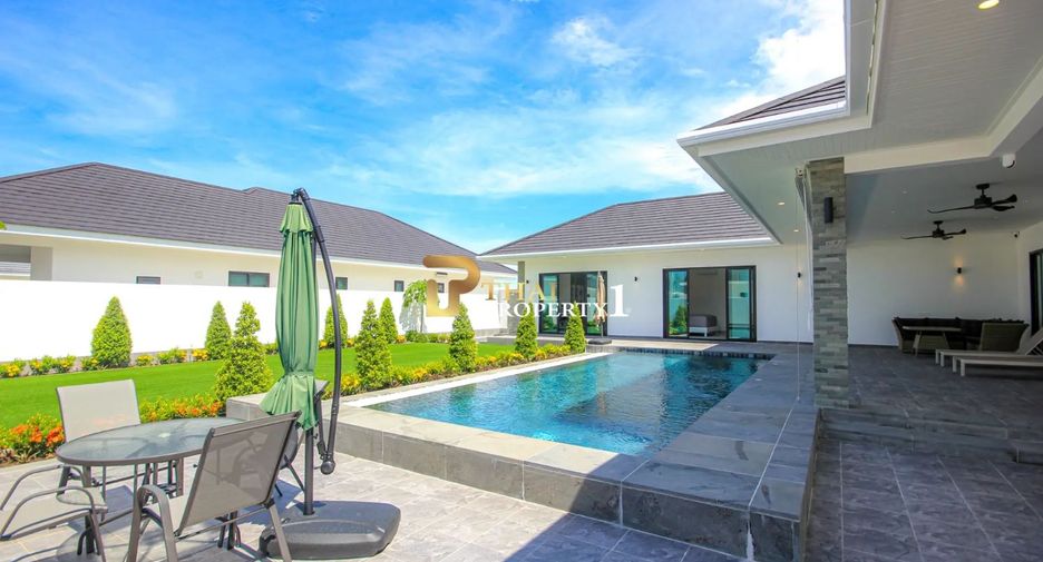 For sale 4 bedrooms villa in Hua Hin, Prachuap Khiri Khan