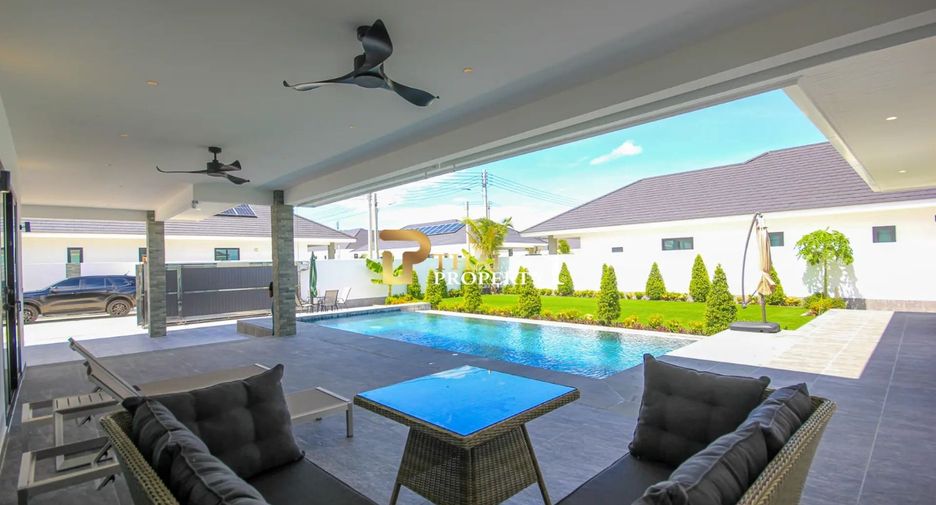 For sale 4 bedrooms villa in Hua Hin, Prachuap Khiri Khan