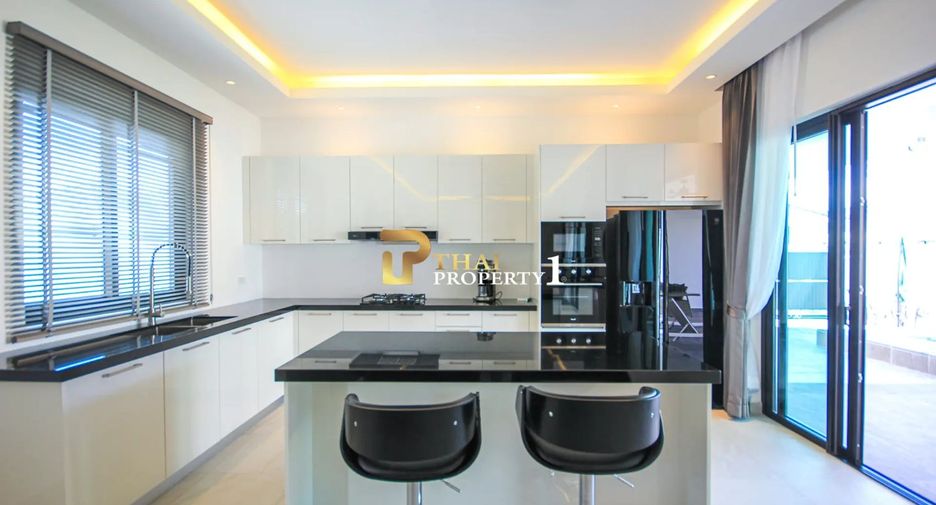 For sale 4 bedrooms villa in Hua Hin, Prachuap Khiri Khan