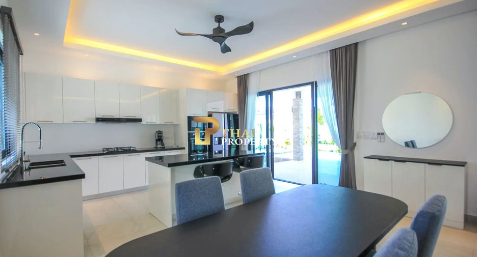 For sale 4 bedrooms villa in Hua Hin, Prachuap Khiri Khan