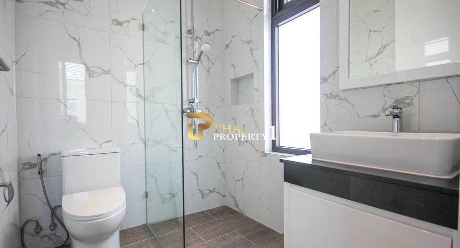 For sale 4 bedrooms villa in Hua Hin, Prachuap Khiri Khan